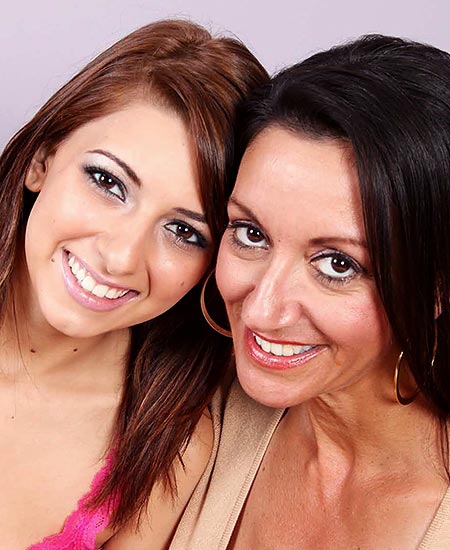 Lexi Bloom and Persia Monir Stepmom Knows Best